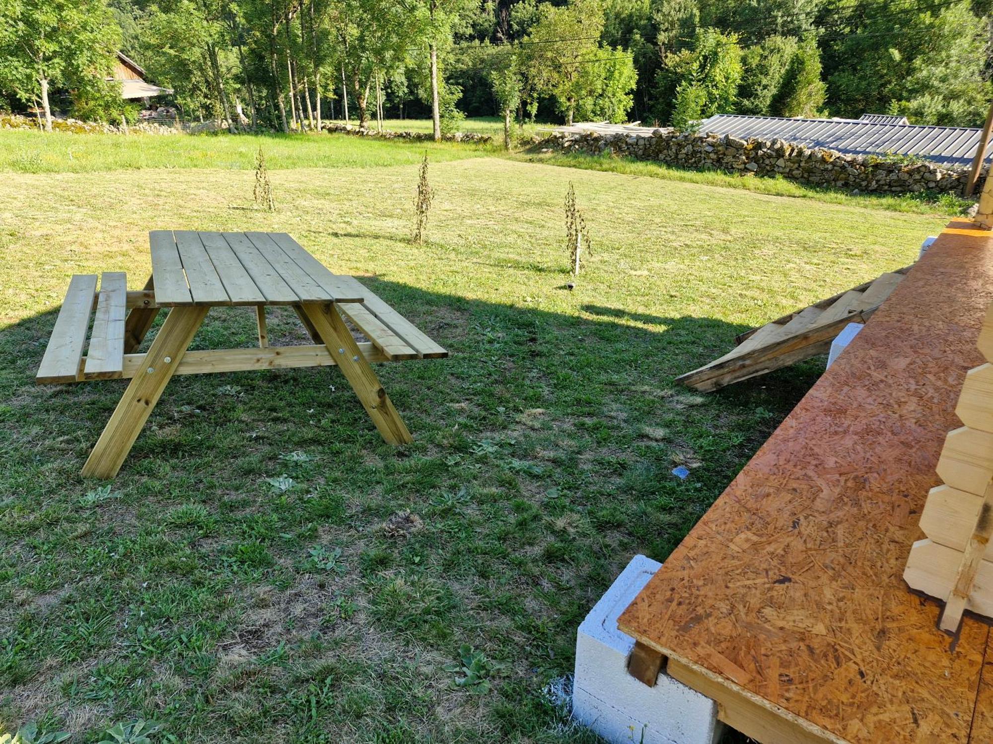 La Cabane Des Lucioles Saint-Julien-Boutieres Eksteriør bilde