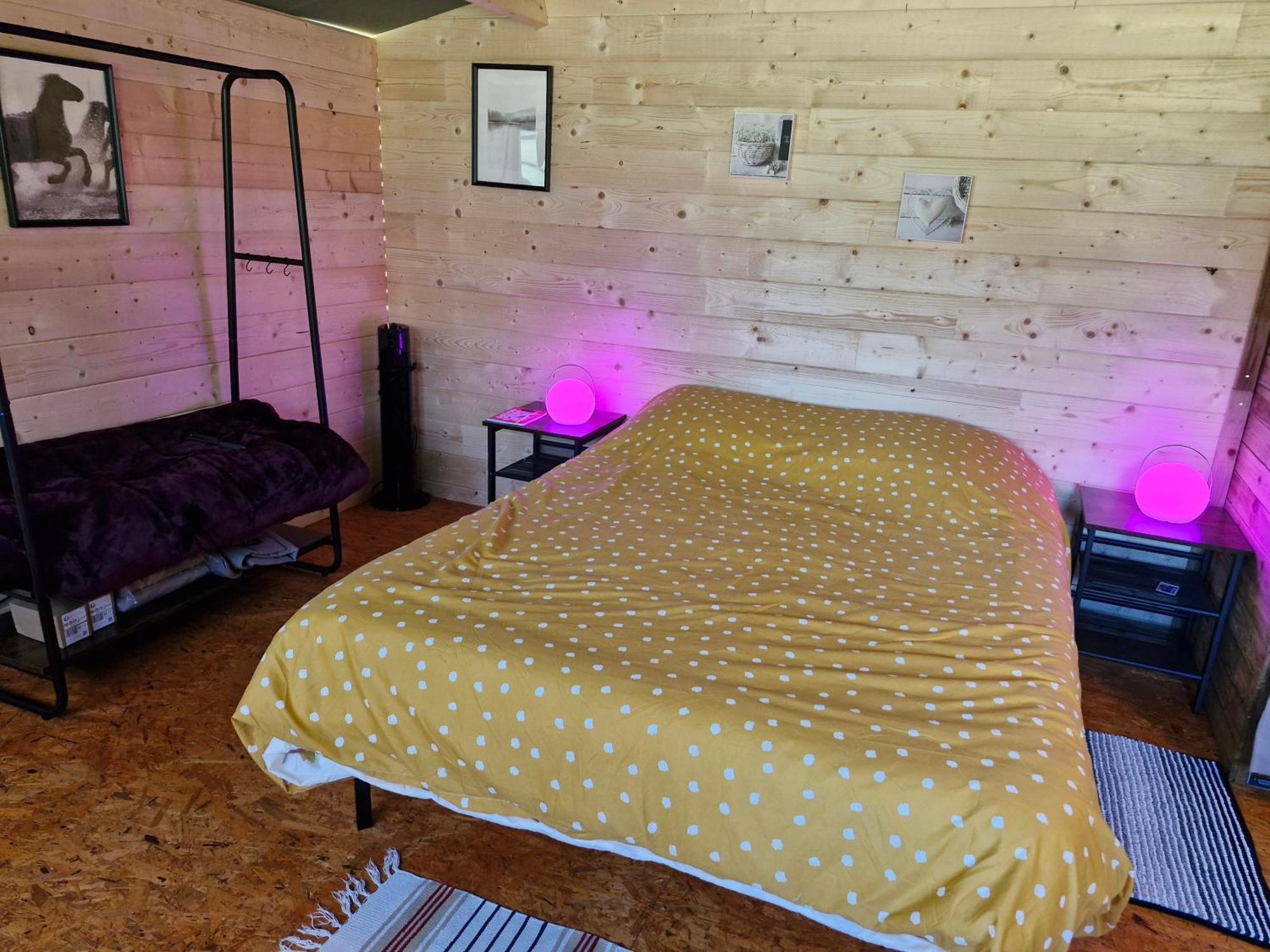 La Cabane Des Lucioles Saint-Julien-Boutieres Eksteriør bilde